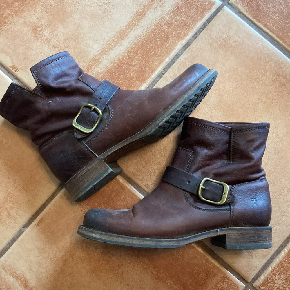 Frye Veronica Bootie Women’s 8 - Redwood
